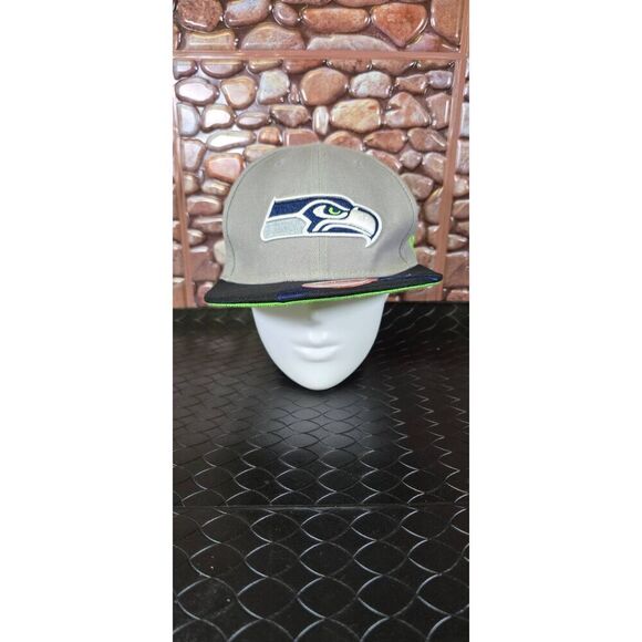 Vintage NFL Seattle Seahawks New Era Adjustable Snapback Cap - Picture 2 of 10